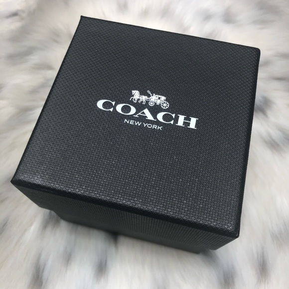 HP 🎉 Disney X Coach Chelsea Watch Thumper Bunny - Picture 7 of 8